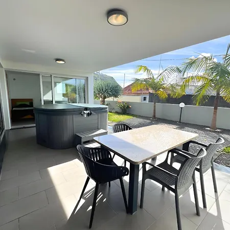 Blue * Arco da Calheta