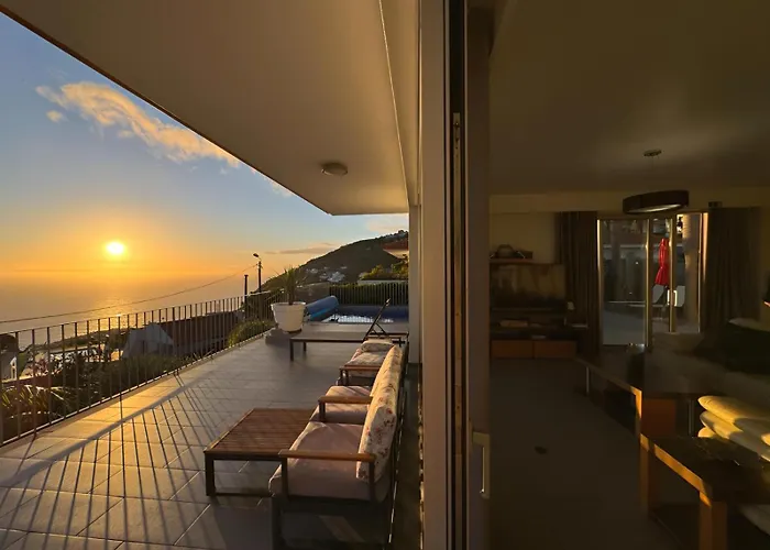 Blue * Arco da Calheta