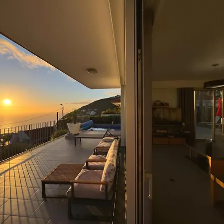 Blue * Arco da Calheta (Madeira)