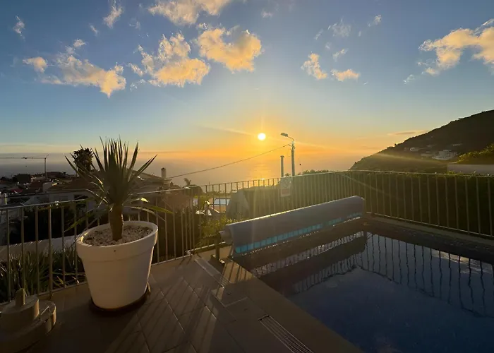 Blue Arco da Calheta (Madeira)